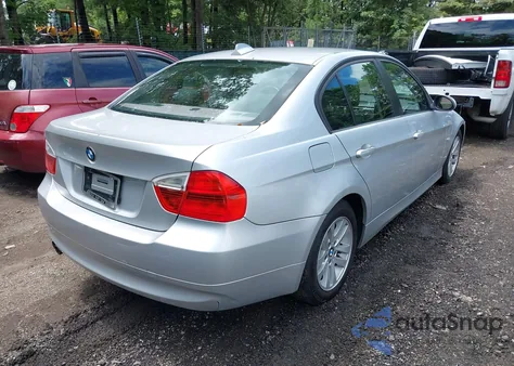2006 BMW 325I z USA, uszkodzony, nr VIN WBAVB13516PT20616
